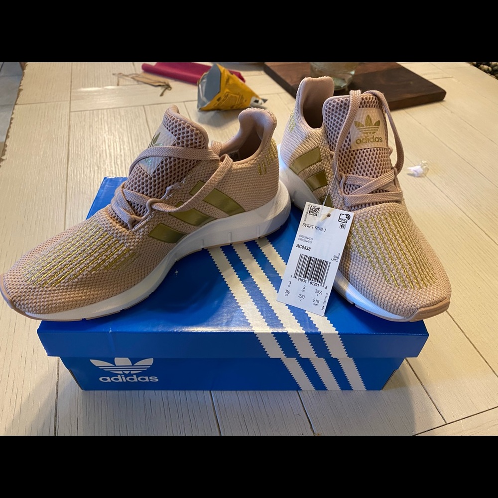 Adidas Swift Run Sneaker (Kids 3.5)